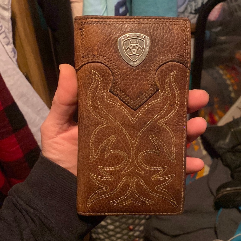 Aristotle Men’s Leather Billfold